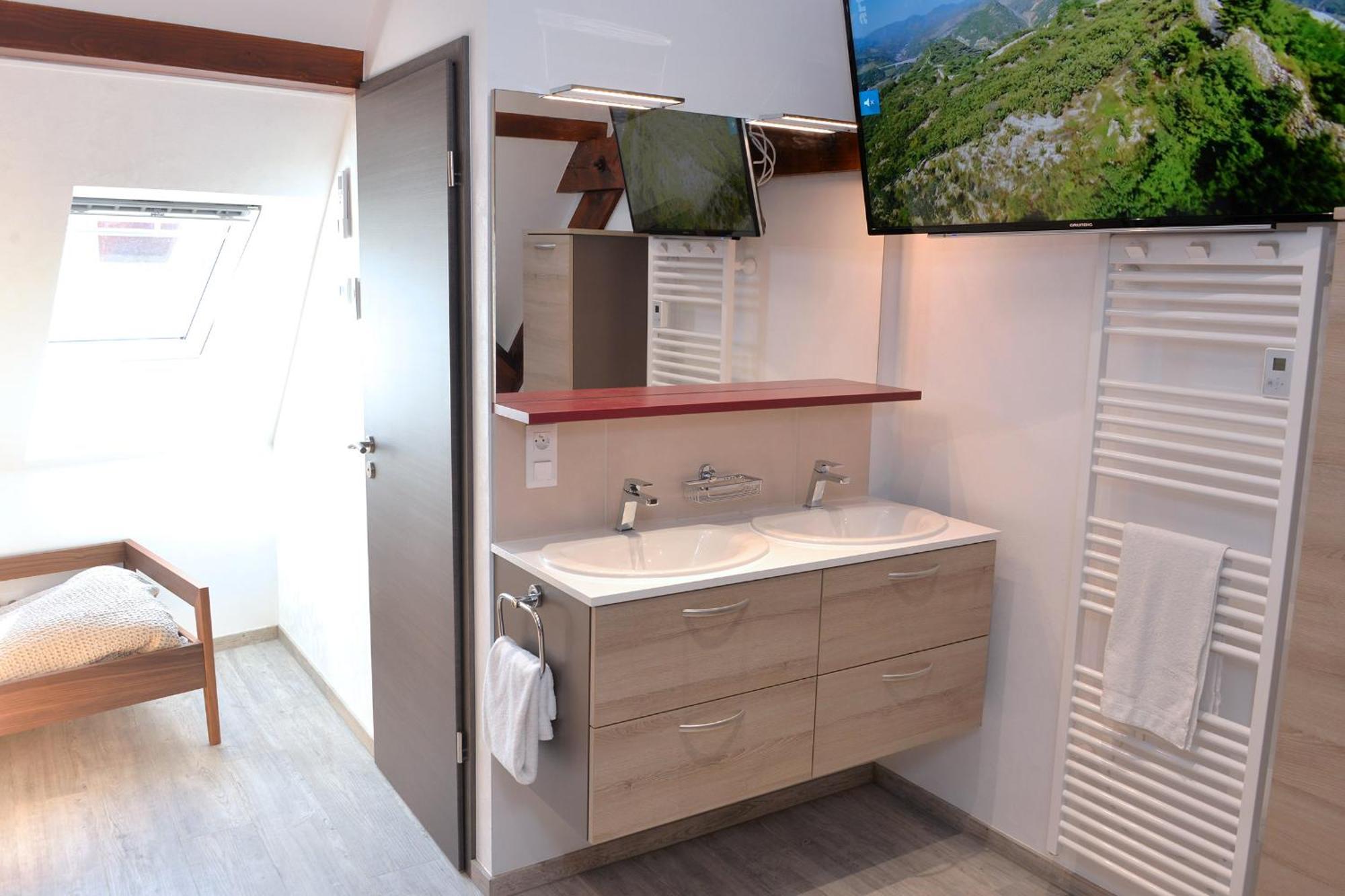Les Suites Du Cygne Colmar Phòng bức ảnh